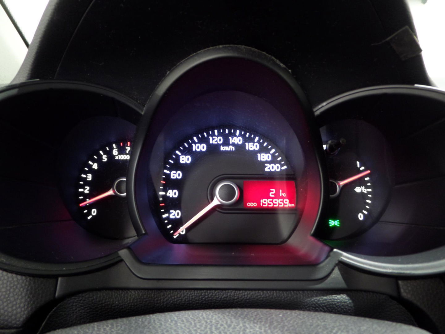 Kia Picanto 1.0 CVVT ISG Comfort Pack "Origineel NL!" Airco Trekhaak Bluetooth Elektrische ramen 4-Seizoenen banden