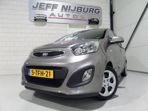 Kia Picanto 1.0 CVVT ISG Comfort Pack "Origineel NL!" Airco Trekhaak Bluetooth Elektrische ramen 4-Seizoenen banden