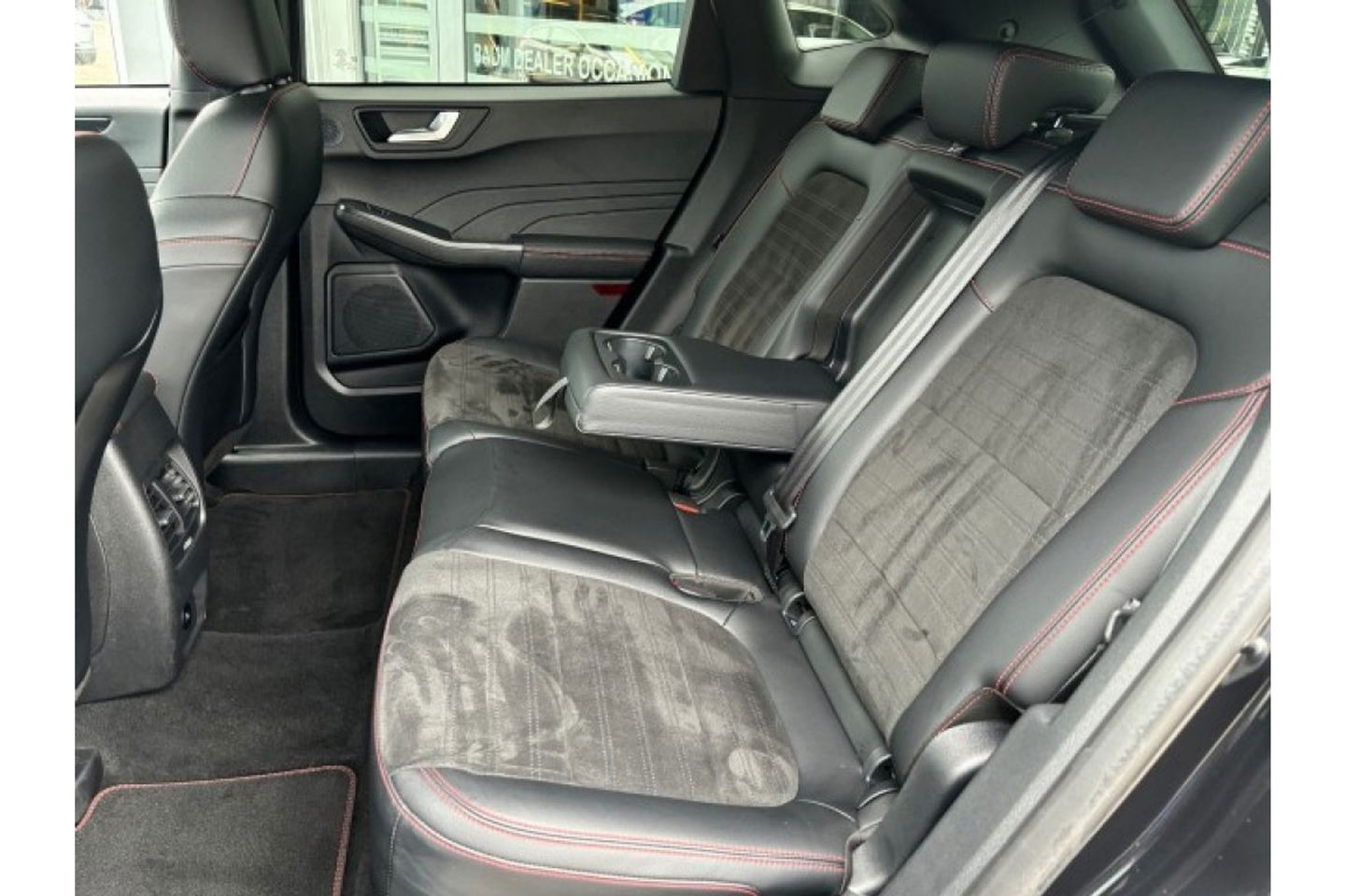 Ford Kuga 2.5 PHEV 225PK ST-LINE X AUTOMAAT NAVI PDC-CAMERA.
