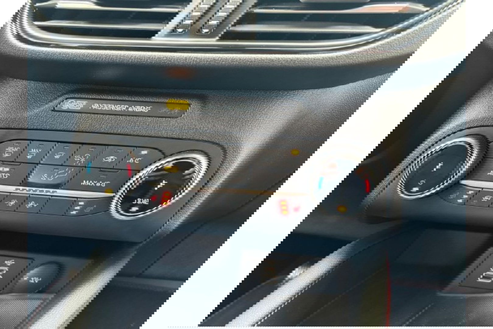 Ford Kuga 2.5 PHEV 225PK ST-LINE X AUTOMAAT NAVI PDC-CAMERA.