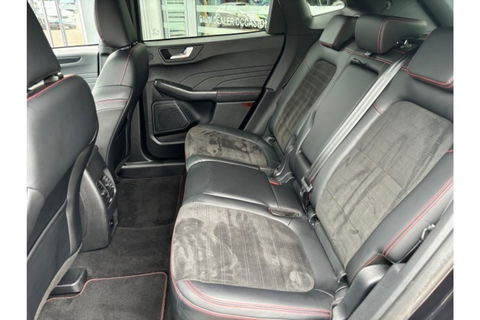 Ford Kuga 2.5 PHEV 225PK ST-LINE X AUTOMAAT NAVI PDC-CAMERA.