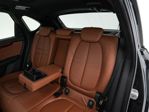 BMW 2 Serie Active Tourer 225xe iPerformance Centennial High Executive Aut. *PANO | HEAD-UP | FULL-LEATHER | FULL-LED | HARMAN/KARDON | KEYLESS | NAVI-FULLMAP | ECC | PDC | CRUISE | 18''ALU*