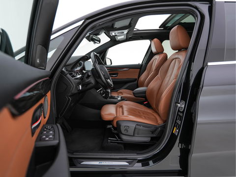 BMW 2 Serie Active Tourer 225xe iPerformance Centennial High Executive Aut. *PANO | HEAD-UP | FULL-LEATHER | FULL-LED | HARMAN/KARDON | KEYLESS | NAVI-FULLMAP | ECC | PDC | CRUISE | 18''ALU*