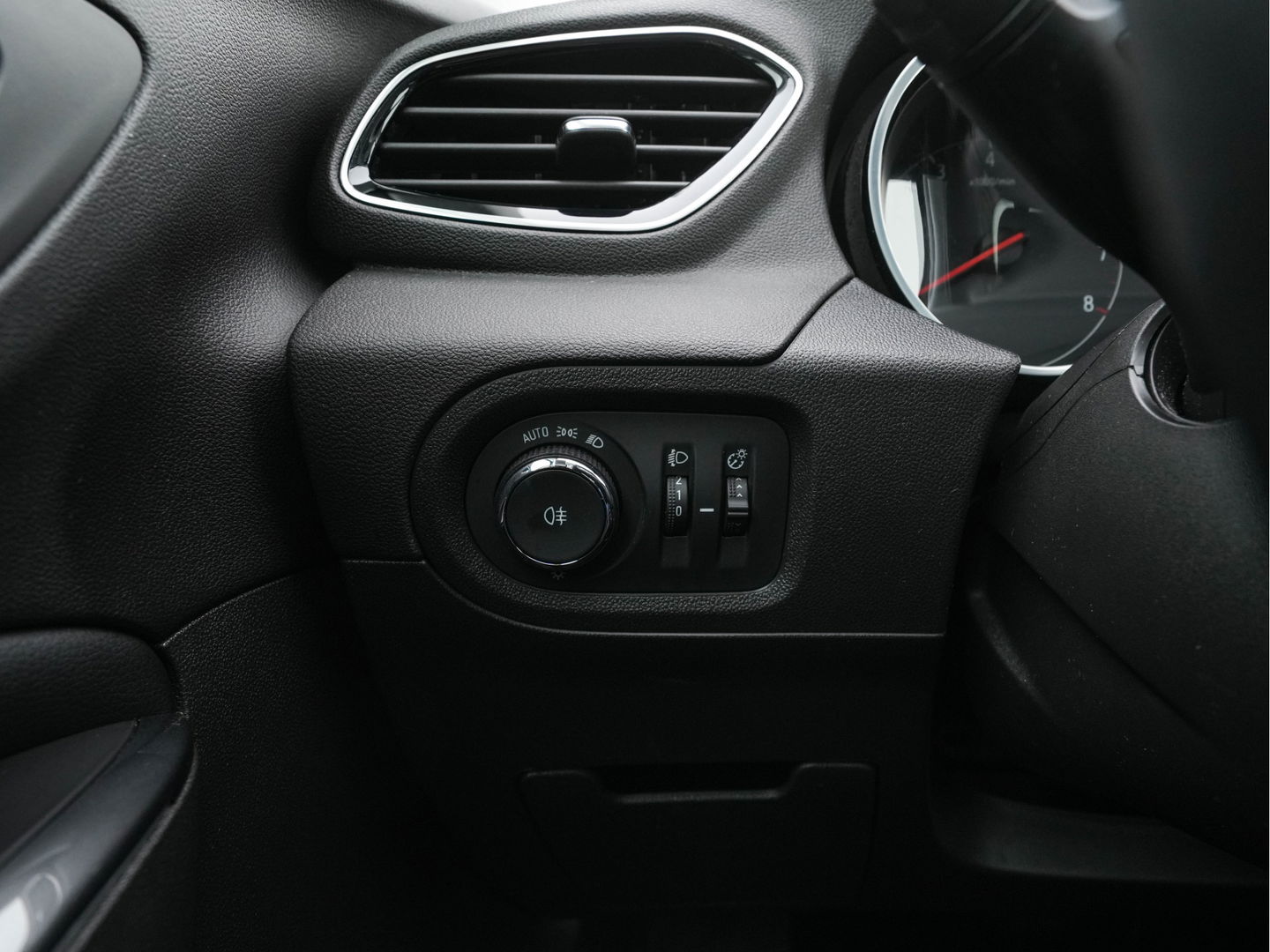 Opel Grandland X 1.2 Turbo Business Executive Aut. *1/2LEATHER | FULL-LED | NAVI-FULLMAP | BLIND-SPOT | KEYLESS | CAMERA | COMORT-SEATS | DAB+ | 17''ALU | TOWBAR*
