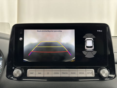 Hyundai KONA EV Premium 64 kWh [ 3-Fase ] (INCL-BTW) *FULL-LEATHER | KRELL-AUDIO | HEAD-UP | FULL-LED | NAVI-FULLMAP | DAB | ADAPT.CRUISE | KEYLESS | CAMERA | BLIND-SPOT | LANE-ASSIST | DIGI-COCKPIT | COMFORT-SEATS | 17''ALU*