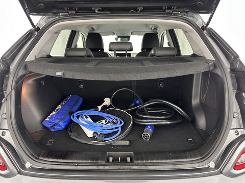 Hyundai KONA EV Premium 64 kWh [ 3-Fase ] (INCL-BTW) *FULL-LEATHER | KRELL-AUDIO | HEAD-UP | FULL-LED | NAVI-FULLMAP | DAB | ADAPT.CRUISE | KEYLESS | CAMERA | BLIND-SPOT | LANE-ASSIST | DIGI-COCKPIT | COMFORT-SEATS | 17''ALU*