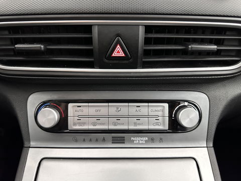 Hyundai KONA EV Premium 64 kWh [ 3-Fase ] (INCL-BTW) *FULL-LEATHER | KRELL-AUDIO | HEAD-UP | FULL-LED | NAVI-FULLMAP | DAB | ADAPT.CRUISE | KEYLESS | CAMERA | BLIND-SPOT | LANE-ASSIST | DIGI-COCKPIT | COMFORT-SEATS | 17''ALU*