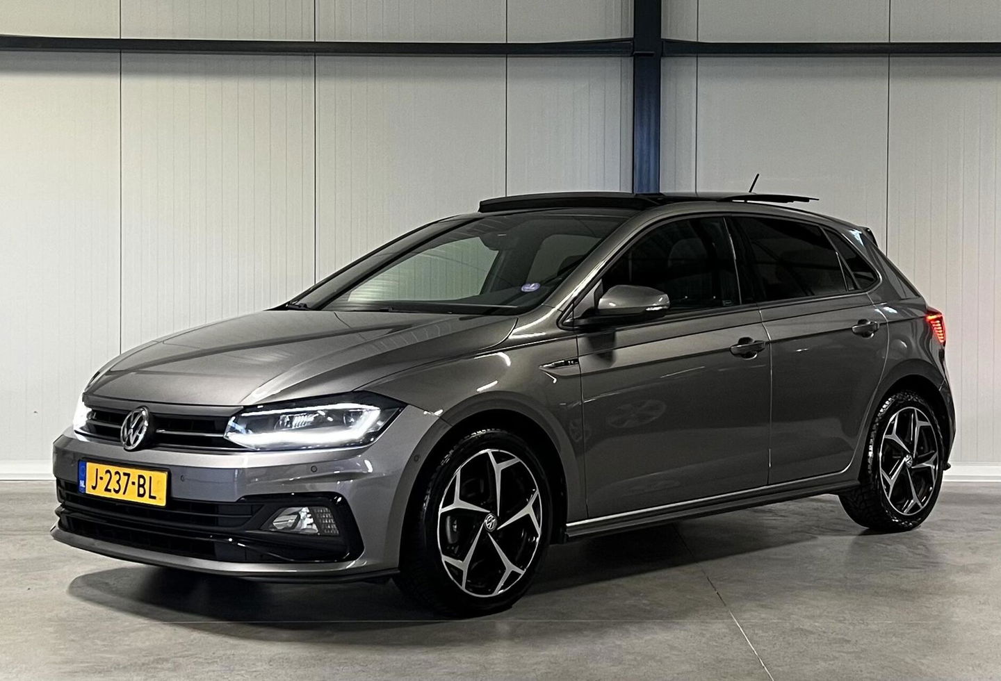 Volkswagen Polo 1.0 TSI 116PK 2X R-line Pano Virtual Carplay