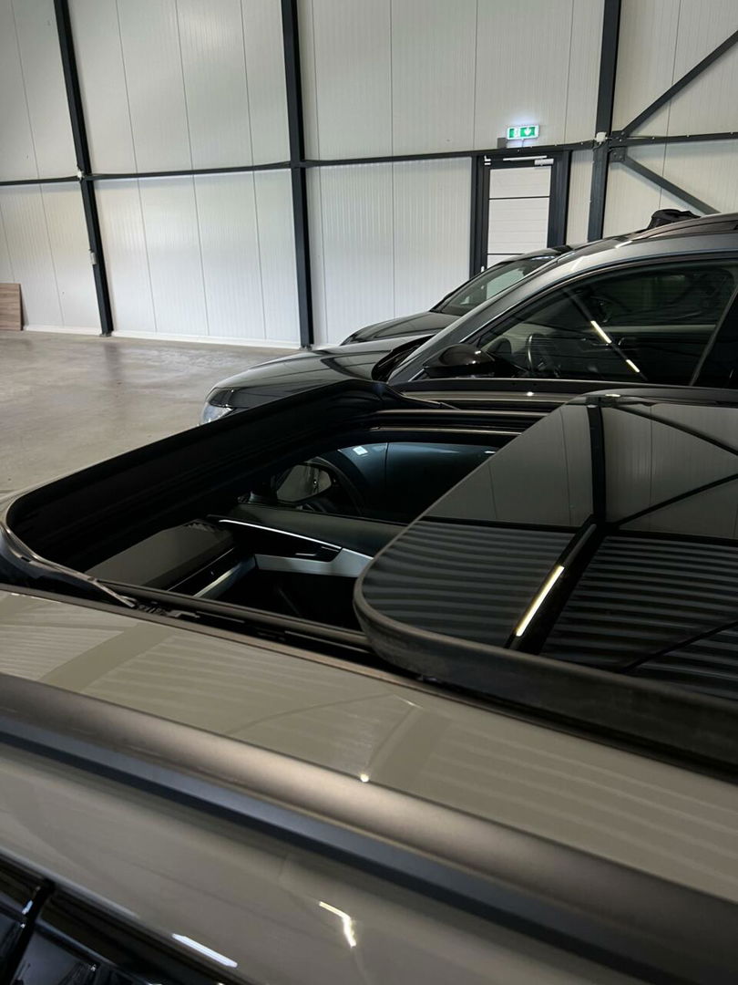 Audi A4 Avant 40 TFSI 3x S-line Pano Virtual Trekhaak Black