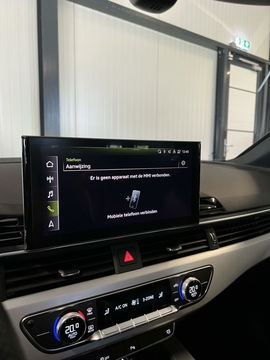 Audi A4 Avant 40 TFSI 3x S-line Pano Virtual Trekhaak Black