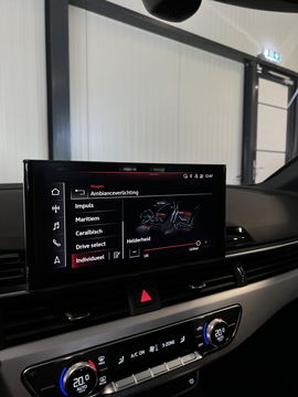 Audi A4 Avant 40 TFSI 3x S-line Pano Virtual Trekhaak Black