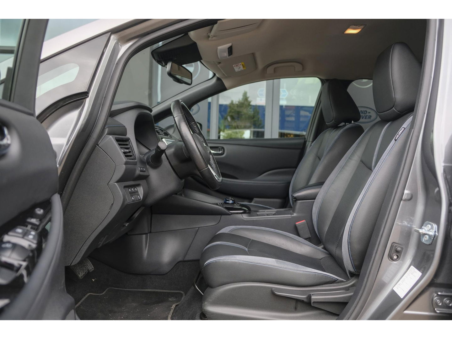 Nissan Leaf Tekna 150pk 40 kWh Leder 360 camera Bose audio MARGE Carplay Stoelverwarming voor+achter DAB