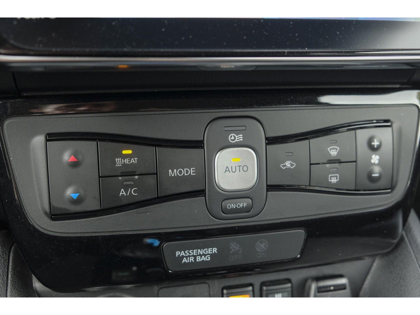 Nissan Leaf Tekna 150pk 40 kWh Leder 360 camera Bose audio MARGE Carplay Stoelverwarming voor+achter DAB