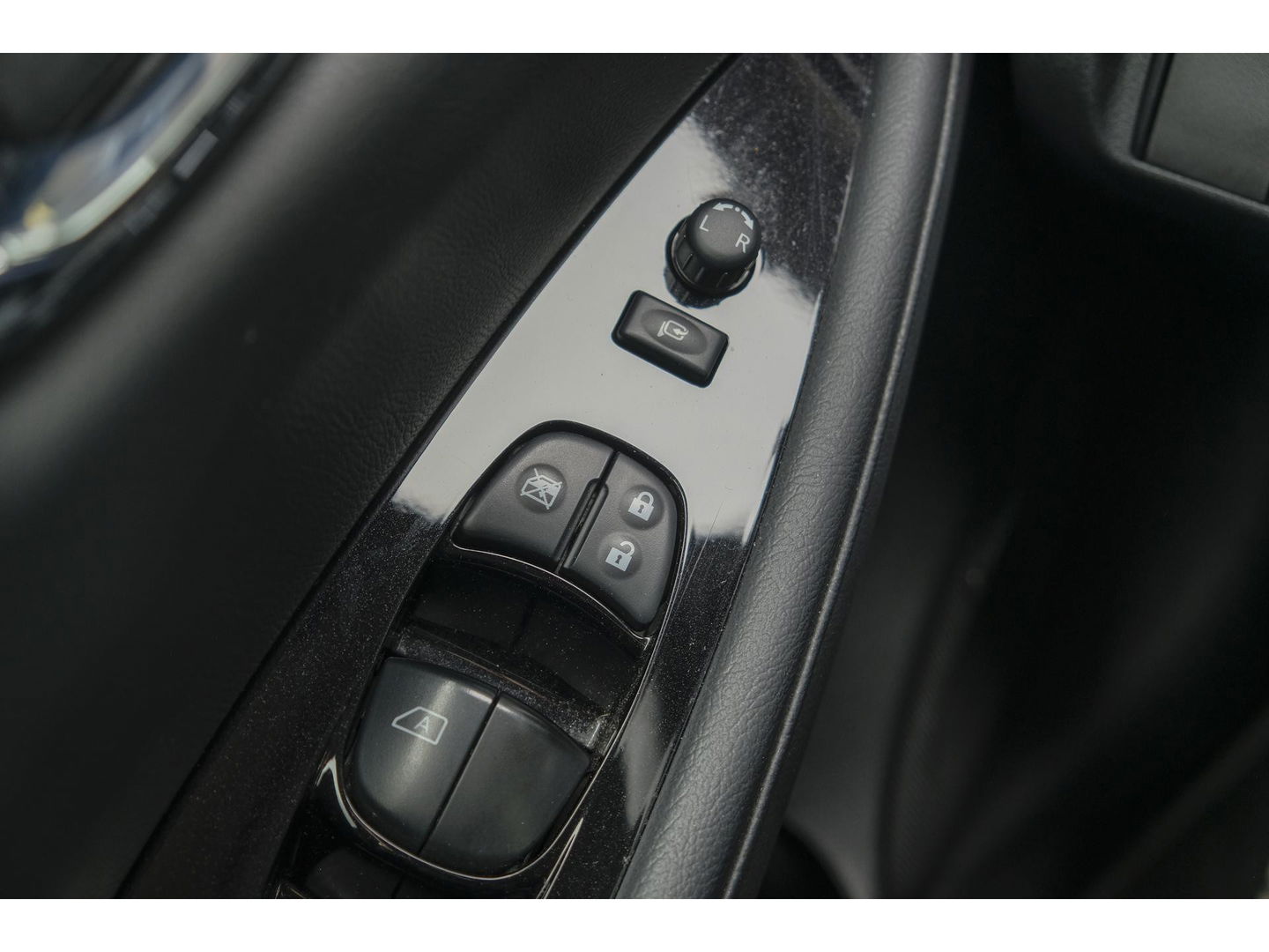 Nissan Leaf Tekna 150pk 40 kWh Leder 360 camera Bose audio MARGE Carplay Stoelverwarming voor+achter DAB