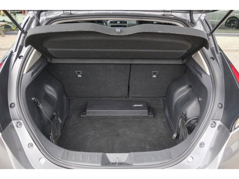 Nissan Leaf Tekna 150pk 40 kWh Leder 360 camera Bose audio MARGE Carplay Stoelverwarming voor+achter DAB