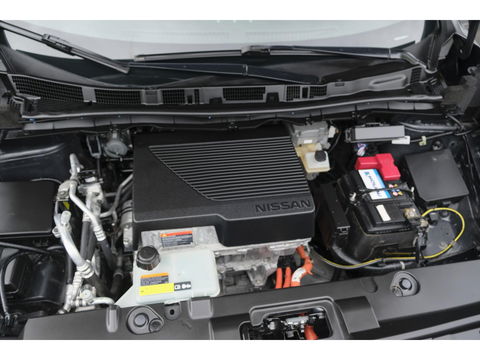 Nissan Leaf Tekna 150pk 40 kWh Leder 360 camera Bose audio MARGE Carplay Stoelverwarming voor+achter DAB