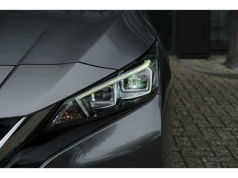 Nissan Leaf Tekna 150pk 40 kWh Leder 360 camera Bose audio MARGE Carplay Stoelverwarming voor+achter DAB