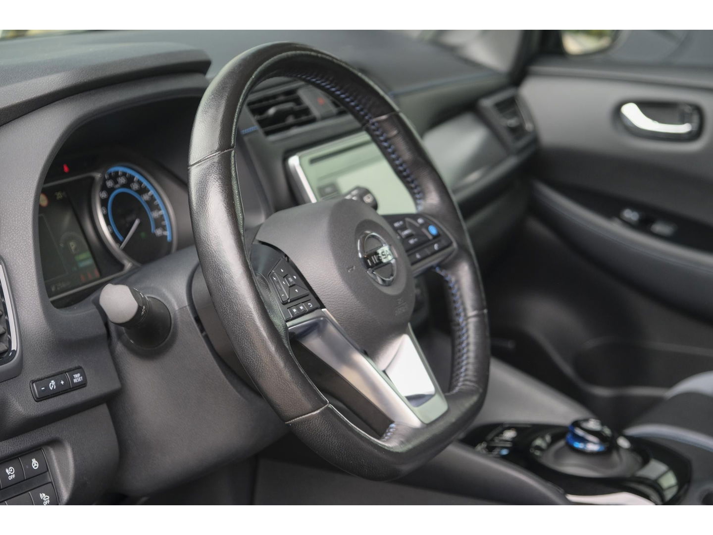 Nissan Leaf Tekna 150pk 40 kWh Leder 360 camera Bose audio MARGE Carplay Stoelverwarming voor+achter DAB