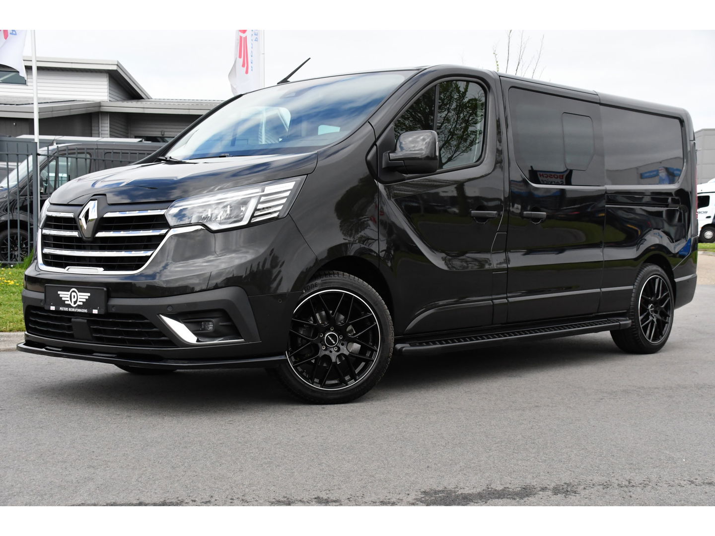 Renault Trafic 2.0 dCi 170 T29 L2H1 DC Luxe Black Edition Camera, Cruise, Carplay, 170PK, 2 x Schuifdeur, LED, Stoelverwarming, Clima, Keyless, Uniek!