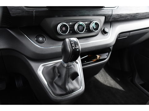 Renault Trafic 2.0 dCi 170 T29 L2H1 DC Luxe Black Edition Camera, Cruise, Carplay, 170PK, 2 x Schuifdeur, LED, Stoelverwarming, Clima, Keyless, Uniek!