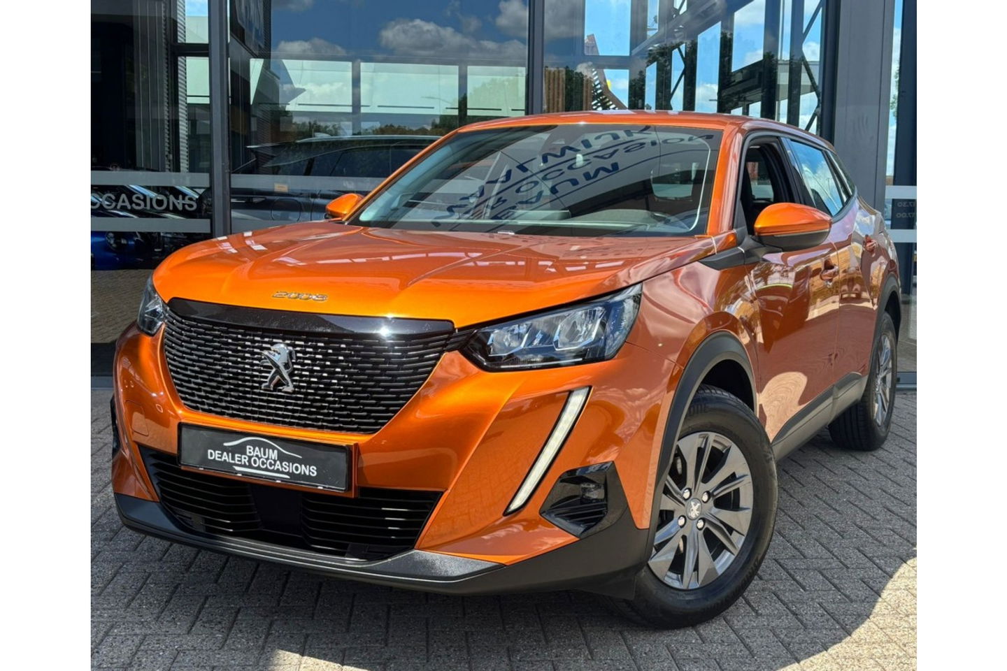Peugeot 2008 1.2 ACTIVE 130PK AUTOMAAT AIRCO CRUISE NAVI PDC CAMERA.