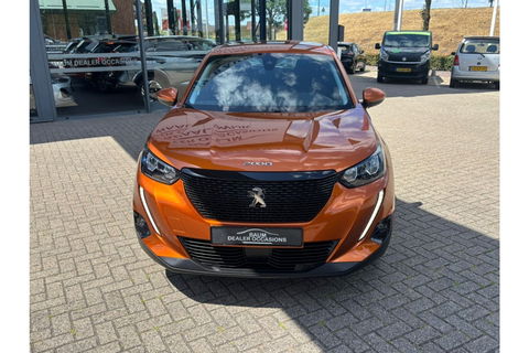 Peugeot 2008 1.2 ACTIVE 130PK AUTOMAAT AIRCO CRUISE NAVI PDC CAMERA.