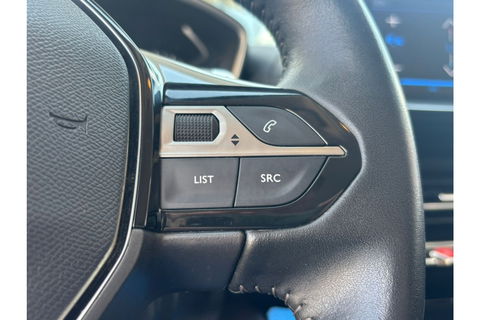 Peugeot 2008 1.2 ACTIVE 130PK AUTOMAAT AIRCO CRUISE NAVI PDC CAMERA.