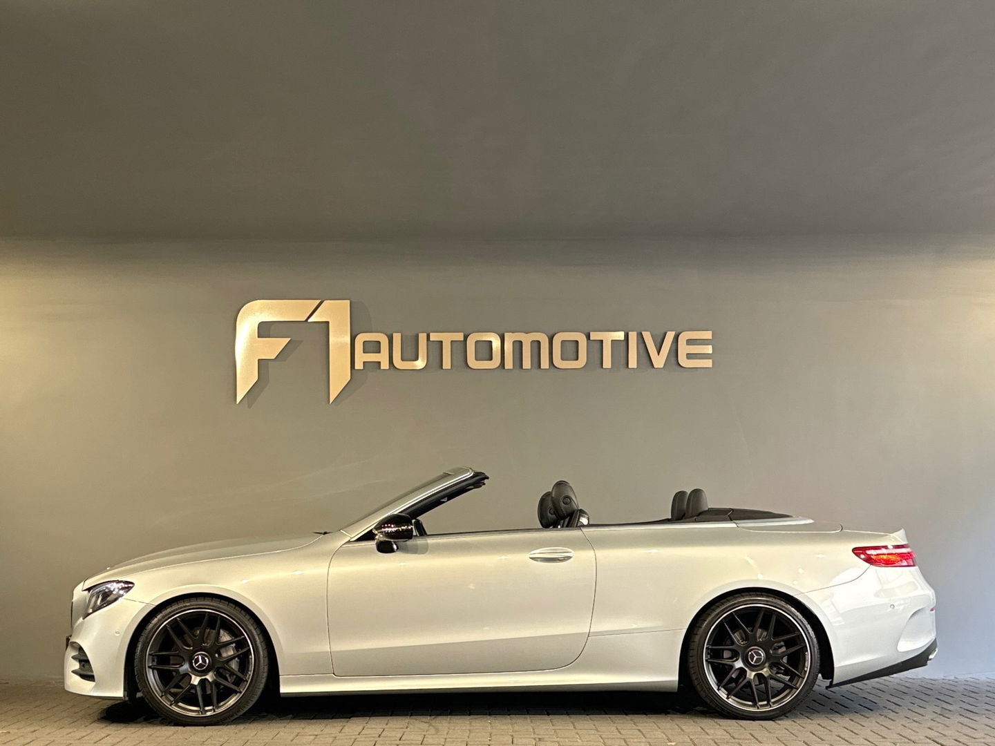 Mercedes-Benz E-Klasse Cabrio 220 d Premium+ AMG Memory|HuD