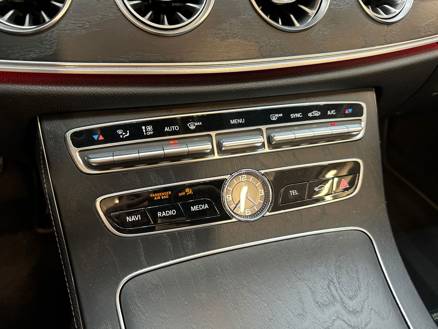 Mercedes-Benz E-Klasse Cabrio 220 d Premium+ AMG Memory|HuD