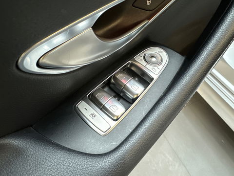 Mercedes-Benz E-Klasse Cabrio 220 d Premium+ AMG Memory|HuD