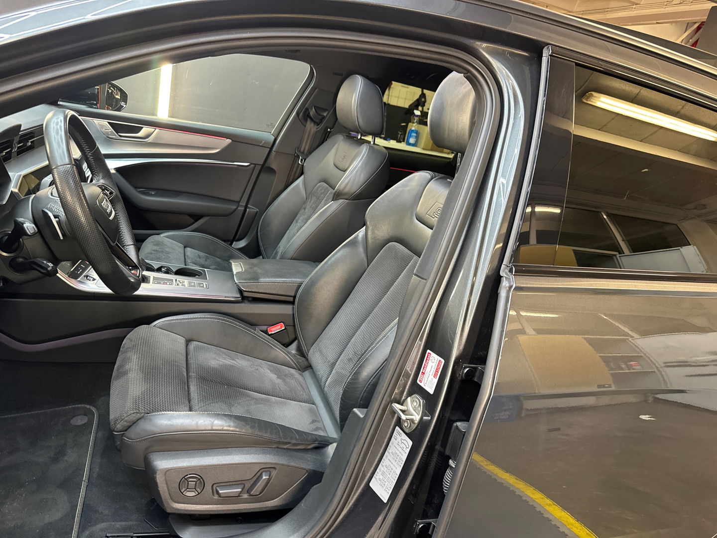 Audi A6 Avant 55 TFSI e quattro Comp Pano|HuD|Memory|Trekhaak