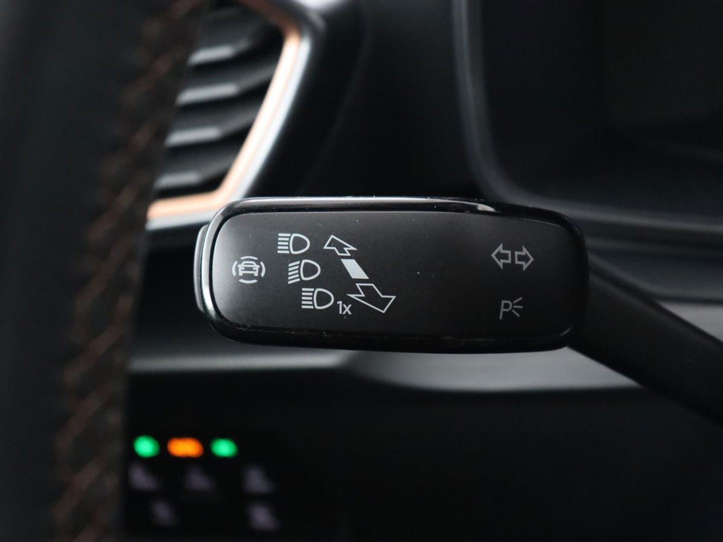 CUPRA Leon 1.4 e-Hybrid VZ Copper Edition | 245pk | Stoel & stuurverwarming | Camera | Carplay | Memory | Sportstoelen | Navigatie | Full LED | Keyless | PHEV