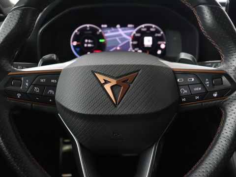 CUPRA Leon 1.4 e-Hybrid VZ Copper Edition | 245pk | Stoel & stuurverwarming | Camera | Carplay | Memory | Sportstoelen | Navigatie | Full LED | Keyless | PHEV