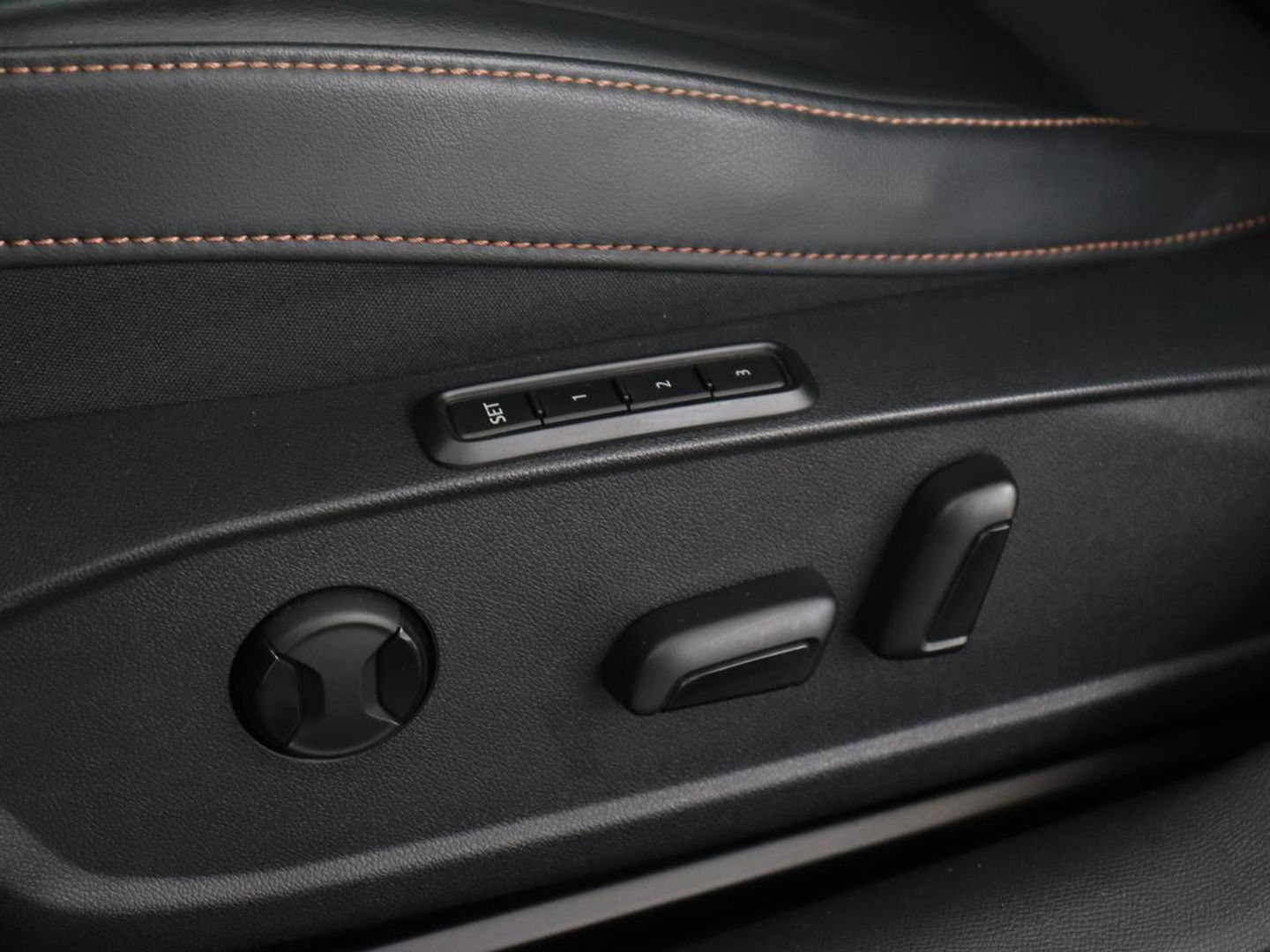 CUPRA Leon 1.4 e-Hybrid VZ Copper Edition | 245pk | Stoel & stuurverwarming | Camera | Carplay | Memory | Sportstoelen | Navigatie | Full LED | Keyless | PHEV