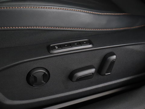 CUPRA Leon 1.4 e-Hybrid VZ Copper Edition | 245pk | Stoel & stuurverwarming | Camera | Carplay | Memory | Sportstoelen | Navigatie | Full LED | Keyless | PHEV