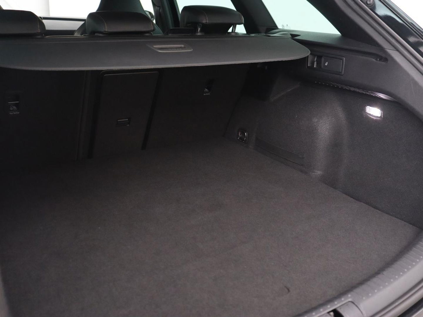 CUPRA Leon 1.4 e-Hybrid VZ Copper Edition | 245pk | Stoel & stuurverwarming | Camera | Carplay | Memory | Sportstoelen | Navigatie | Full LED | Keyless | PHEV