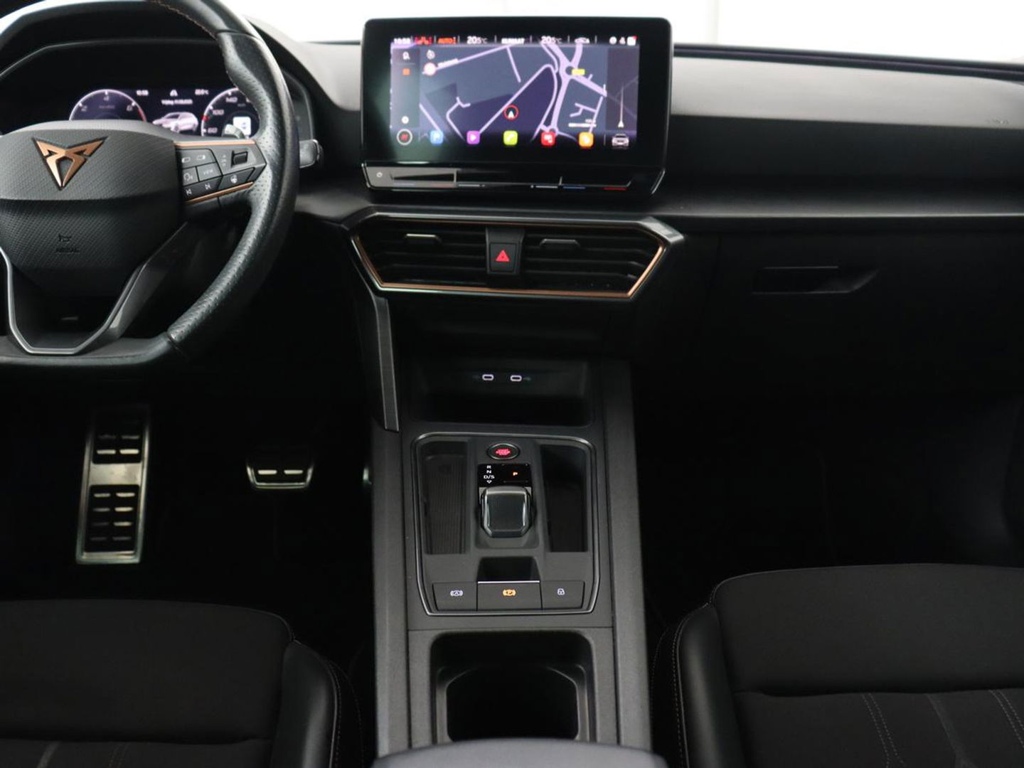 CUPRA Leon 1.4 e-Hybrid VZ Copper Edition | 245pk | Stoel & stuurverwarming | Camera | Carplay | Memory | Sportstoelen | Navigatie | Full LED | Keyless | PHEV