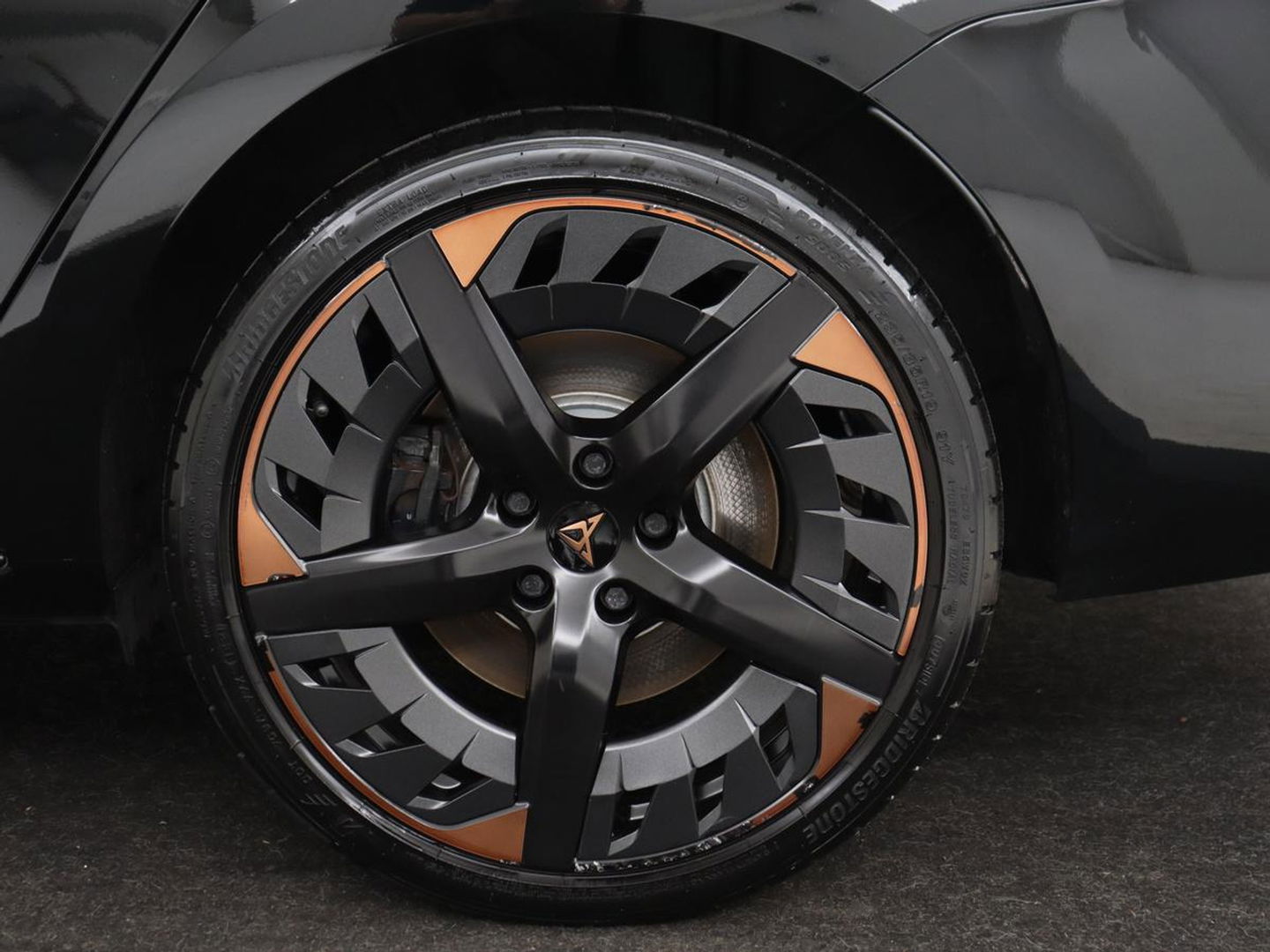 CUPRA Leon 1.4 e-Hybrid VZ Copper Edition | 245pk | Stoel & stuurverwarming | Camera | Carplay | Memory | Sportstoelen | Navigatie | Full LED | Keyless | PHEV