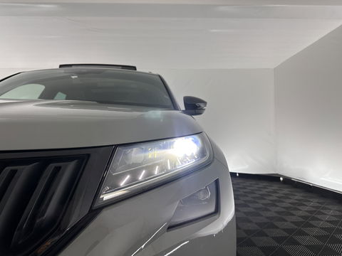 Škoda Kodiaq 1.5 TSI Sportline Business Aut. *PANO | LEATHER-ALCANTARA | FULL-LED | ADAPTIVE-CRUISE | BLIND-SPOT | MEMORY-PACK | CANTON-SOUND | CAMERA | KEYLESS | DIGI-COCKPIT | SPORT/HEATED-SEATS | DAB+ | AMBIENT-LIGHT | CARBON |