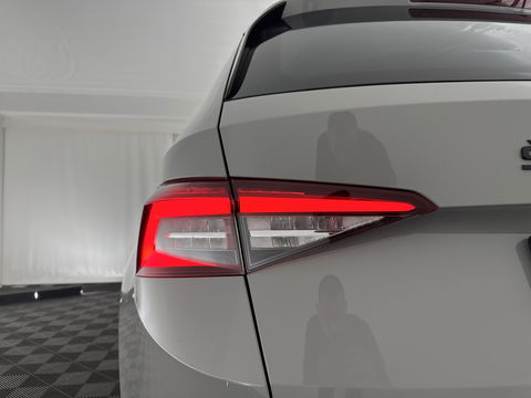 Škoda Kodiaq 1.5 TSI Sportline Business Aut. *PANO | LEATHER-ALCANTARA | FULL-LED | ADAPTIVE-CRUISE | BLIND-SPOT | MEMORY-PACK | CANTON-SOUND | CAMERA | KEYLESS | DIGI-COCKPIT | SPORT/HEATED-SEATS | DAB+ | AMBIENT-LIGHT | CARBON |