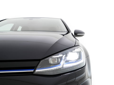 Volkswagen e-Golf E-DITION (INCL.BTW) Aut. *HEAT-PUMP | ADAPTIVE-CRUISE | FULL-LED | DAB+ | NAVI-FULLMAP | CARPLAY | HEATED-COMFORTSEATS | ECC | CCS-FASTLOADER | PARKPILOT | CARPLAY | 17''ALU*