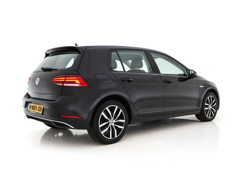 Volkswagen e-Golf E-DITION (INCL.BTW) Aut. *HEAT-PUMP | ADAPTIVE-CRUISE | FULL-LED | DAB+ | NAVI-FULLMAP | CARPLAY | HEATED-COMFORTSEATS | ECC | CCS-FASTLOADER | PARKPILOT | CARPLAY | 17''ALU*