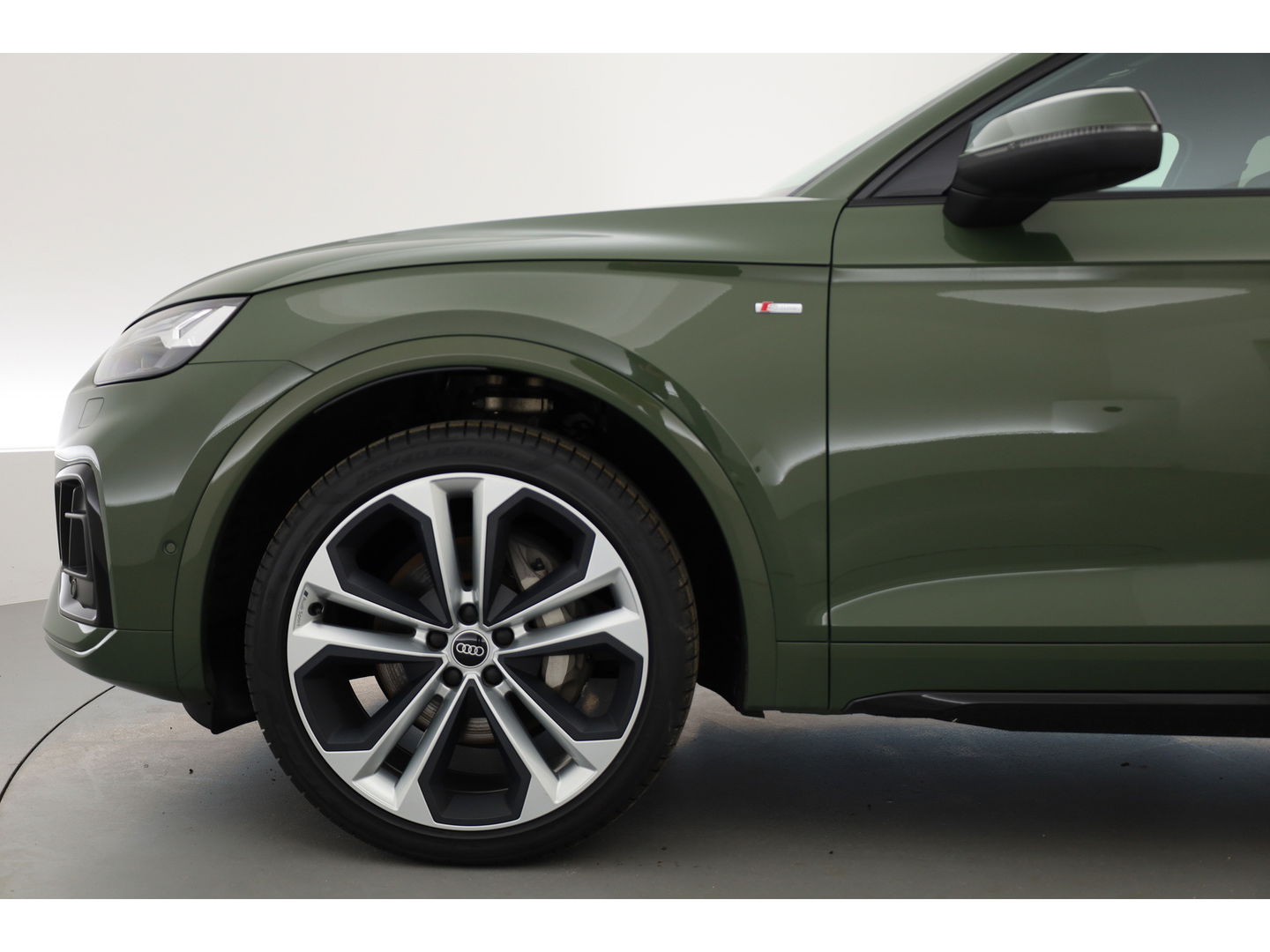 Audi Q5 Sportback 55 TFSI e S Line | District Groen | Luchtvering | HUD | Bang & Olufsen | 360cam |