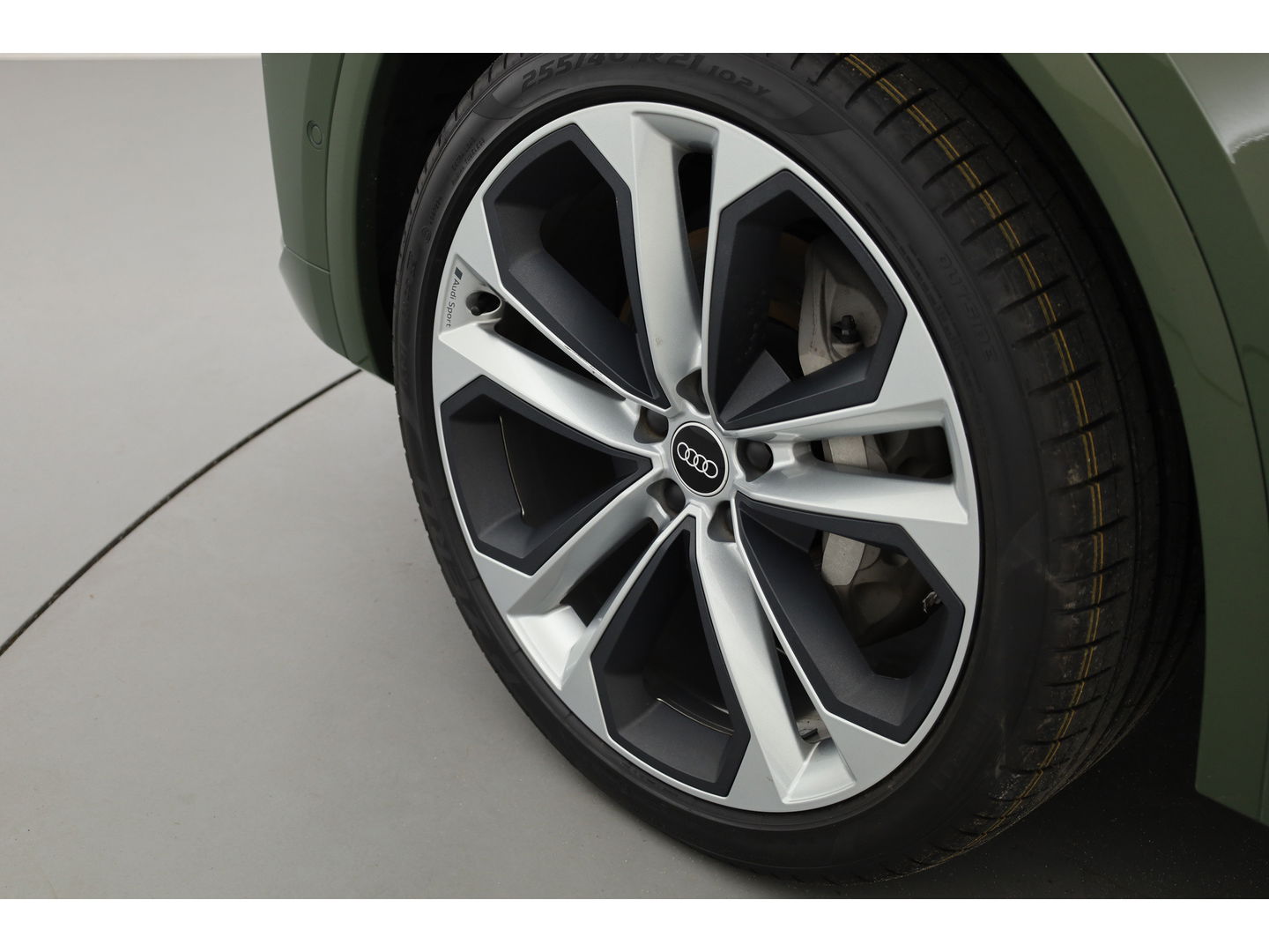 Audi Q5 Sportback 55 TFSI e S Line | District Groen | Luchtvering | HUD | Bang & Olufsen | 360cam |