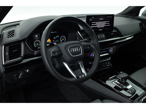 Audi Q5 Sportback 55 TFSI e S Line | District Groen | Luchtvering | HUD | Bang & Olufsen | 360cam |