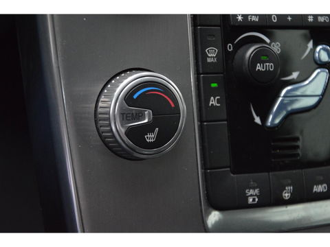 Volvo V60 2.4 D5 Twin Engine Special Edition | Stuur + Stoel Verwarmd | Trekhaak | Bluetooth | Cruise Control | Leer |