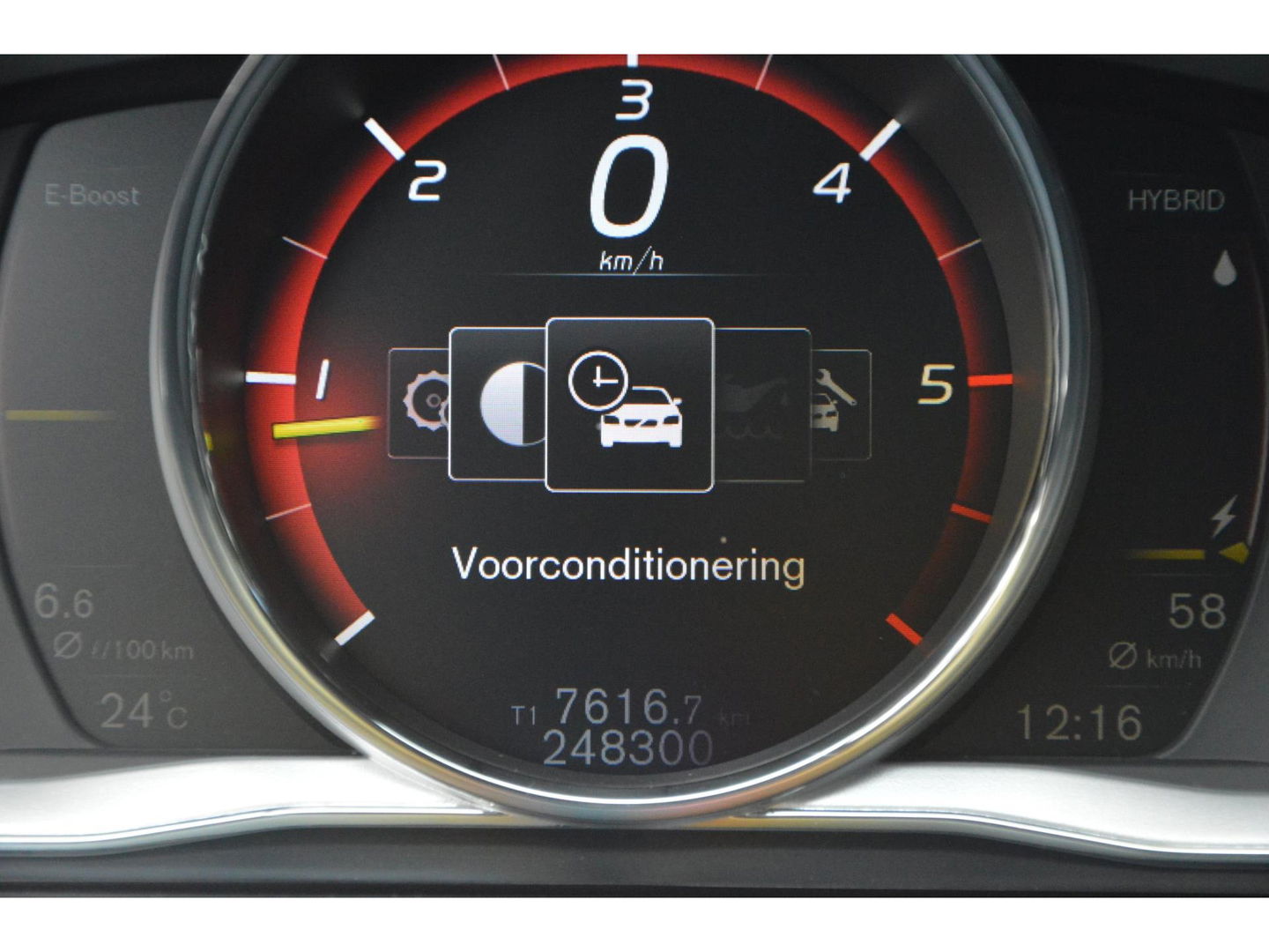 Volvo V60 2.4 D5 Twin Engine Special Edition | Stuur + Stoel Verwarmd | Trekhaak | Bluetooth | Cruise Control | Leer |