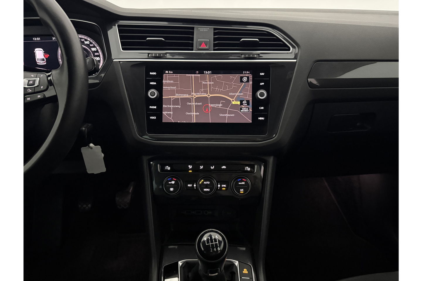 Volkswagen Tiguan 1.4 TSI R-line Virtual ACC LED Carplay Clima Navigatie Parkeersensoren 19"LMV
