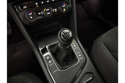 Volkswagen Tiguan 1.4 TSI R-line Virtual ACC LED Carplay Clima Navigatie Parkeersensoren 19"LMV