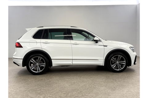Volkswagen Tiguan 1.4 TSI R-line Virtual ACC LED Carplay Clima Navigatie Parkeersensoren 19"LMV